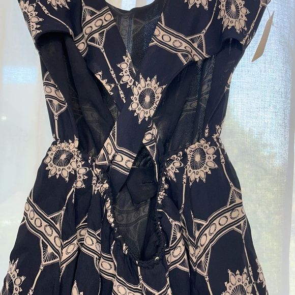 Vintage Patterned Tank Top - Picture 7 of 11